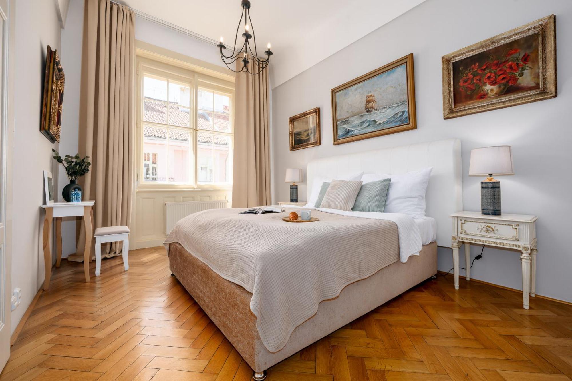 Days - Charming 1bdr - Old Town - Workspace Praga