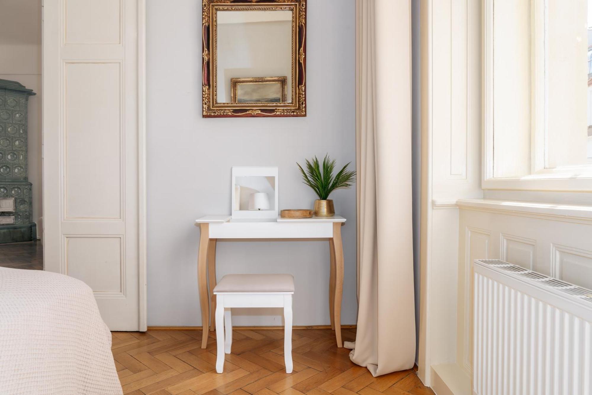 Appartamento Days - Charming 1bdr - Old Town - Workspace