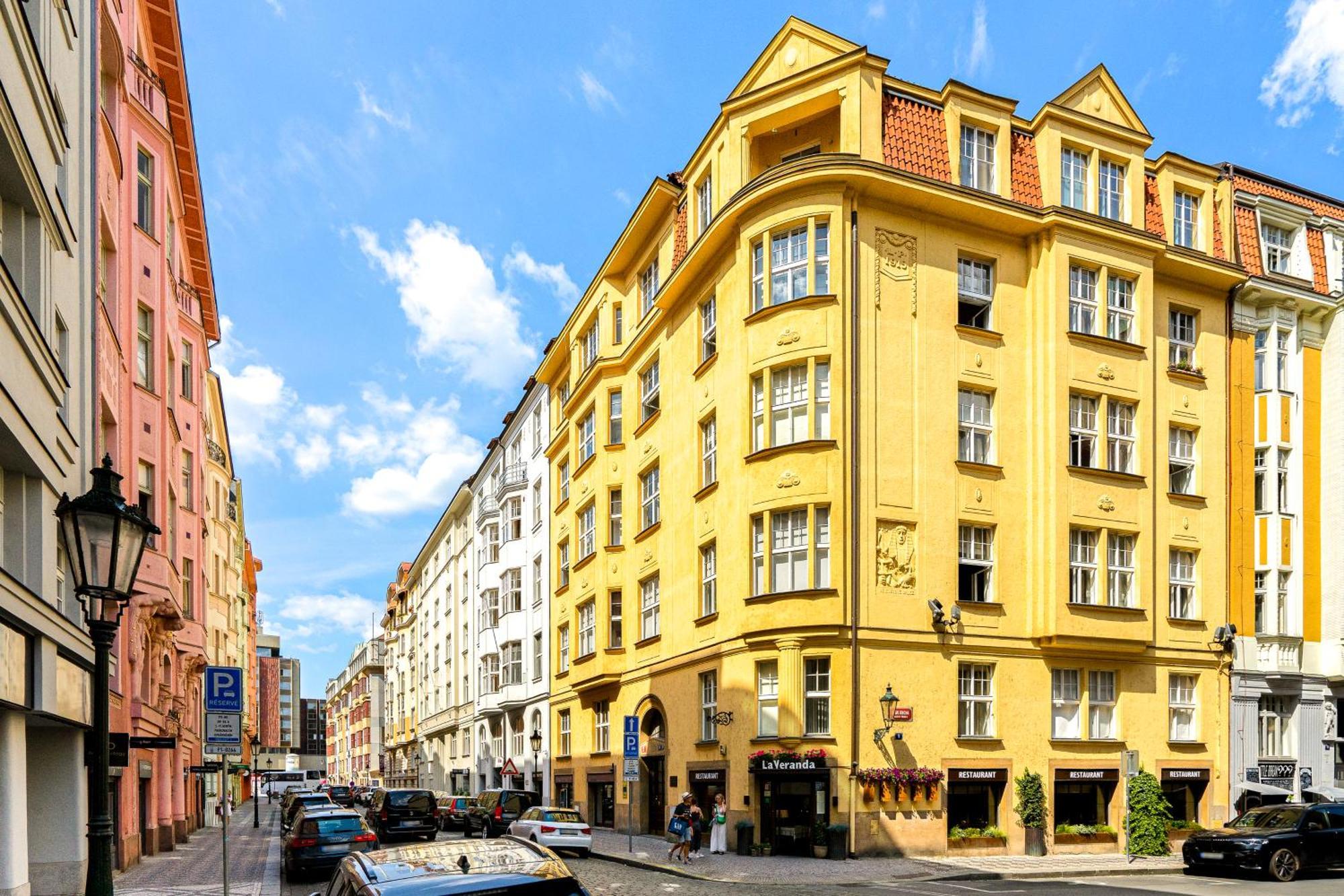 Appartamento Days - Charming 1bdr - Old Town - Workspace *